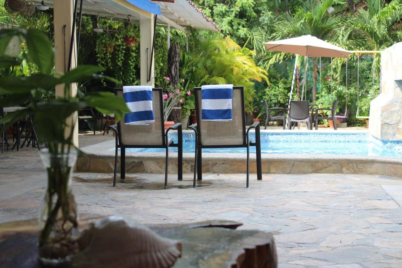 Hotel Arenas Del Pacifico Санта-Крус-Хуатулко Экстерьер фото